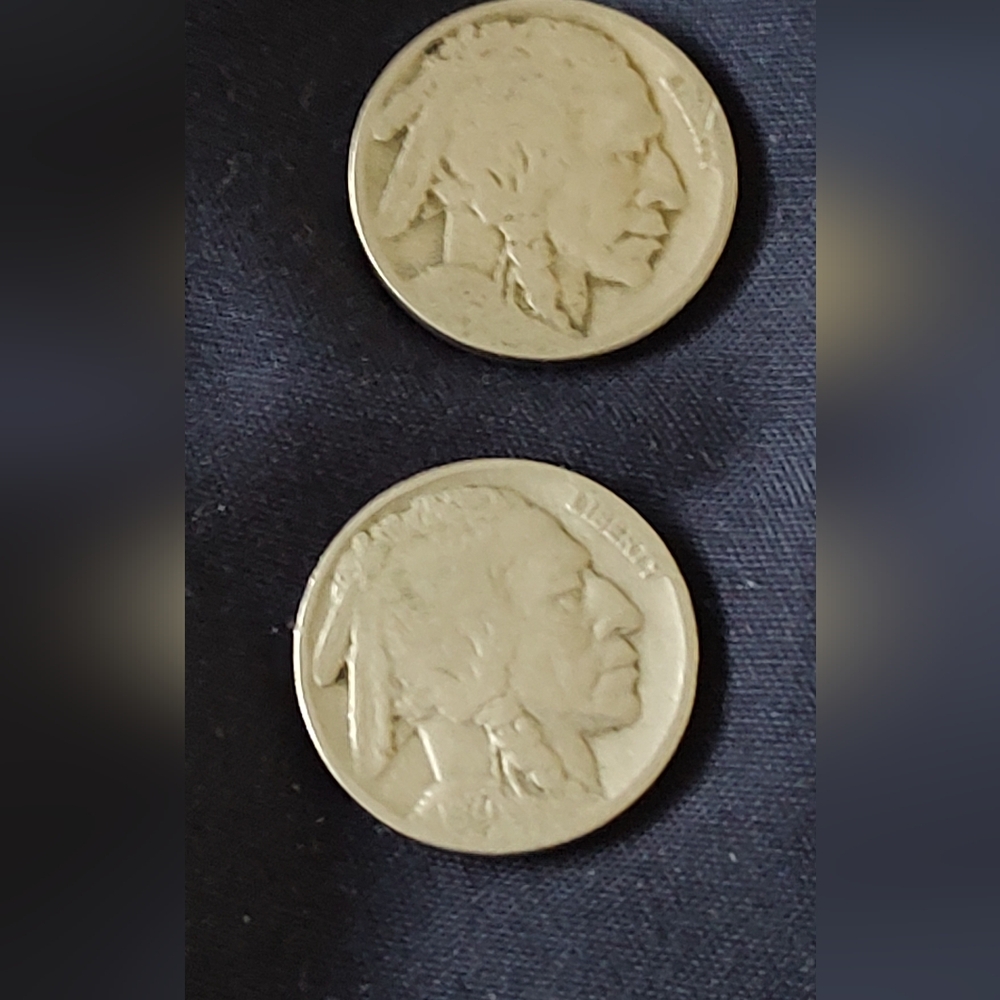Set of two rare Buffalo Nickels from the United States of America   1927 + 1925